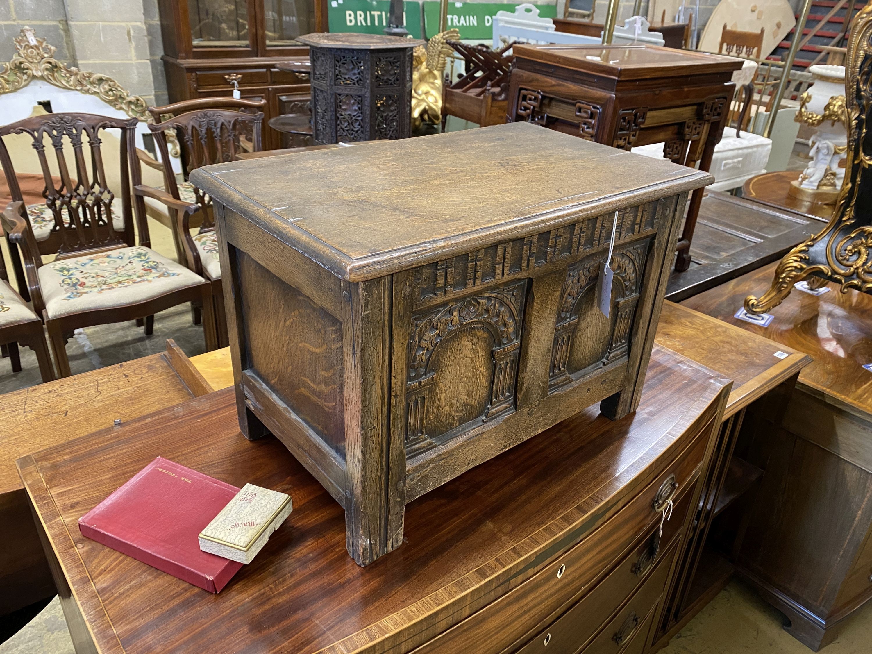 A small 17th century style oak coffer, length 61cm, depth 36cm, height 41cm